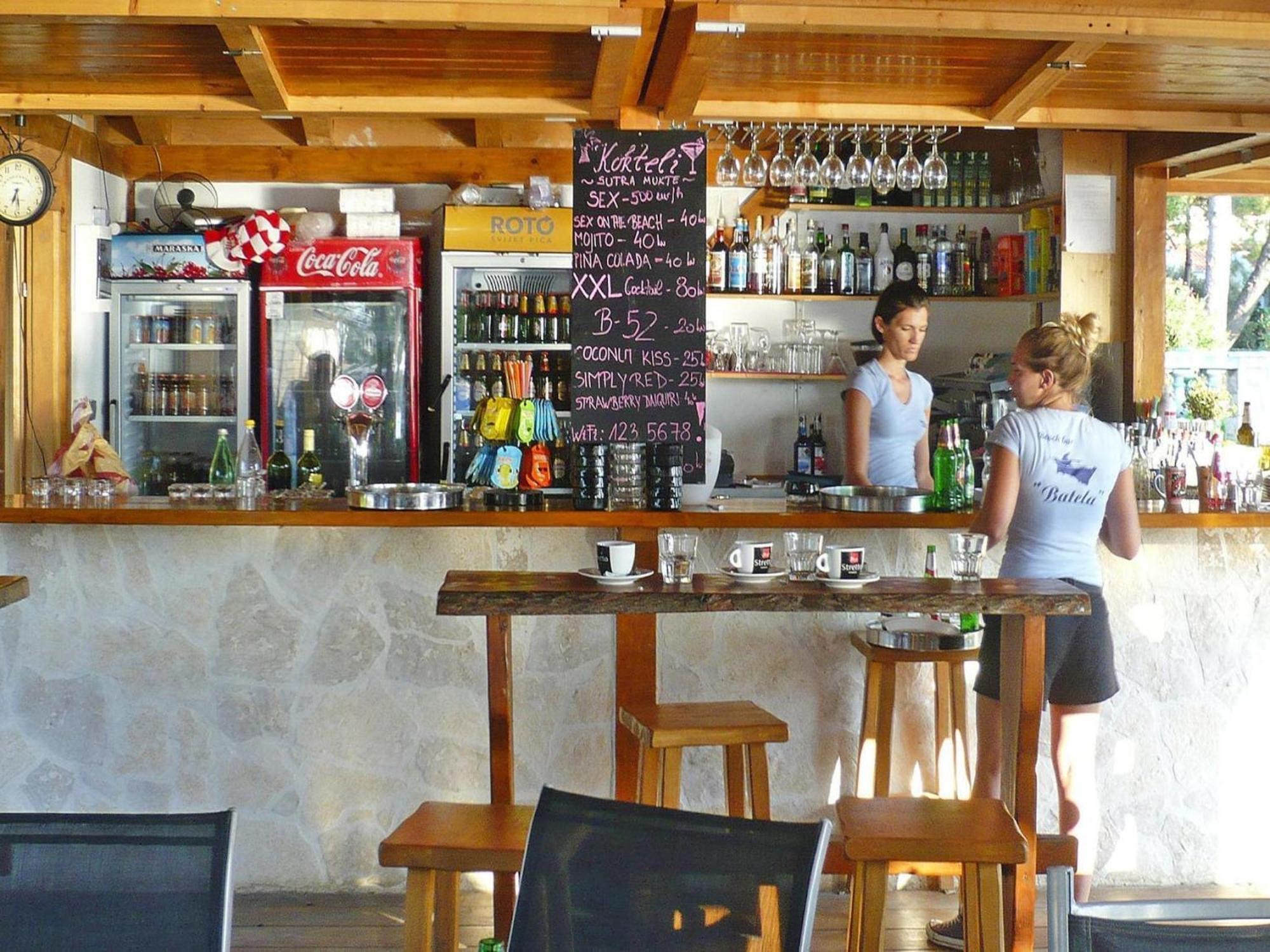 פריבלאקה Apartments Ljilja In Privlaka, Near Sandy Beach מראה חיצוני תמונה