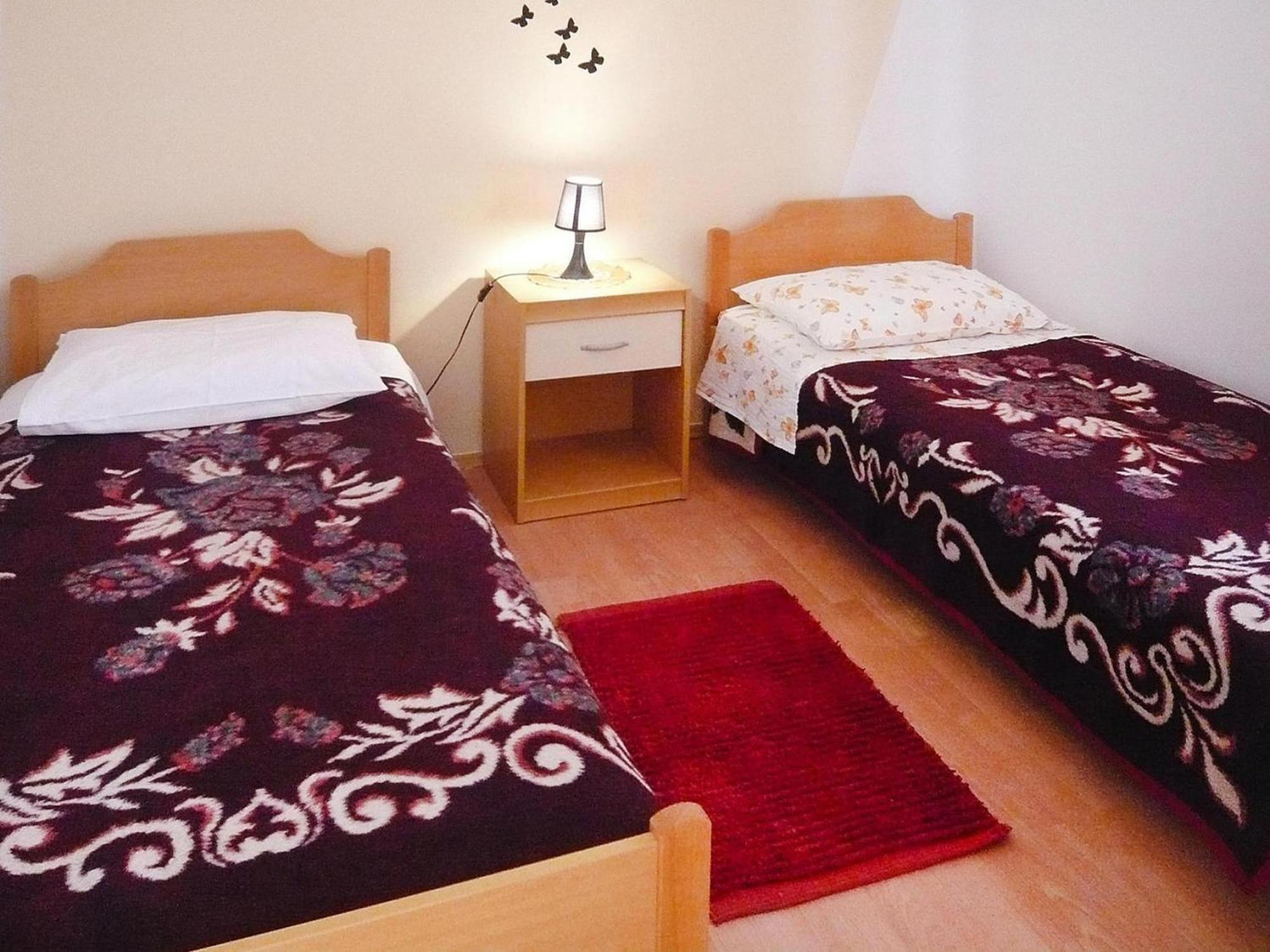 פריבלאקה Apartments Ljilja In Privlaka, Near Sandy Beach מראה חיצוני תמונה